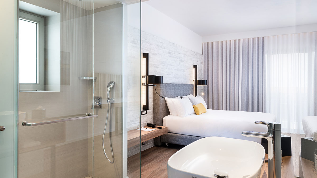 Family Suite Sharing Pool Side SV